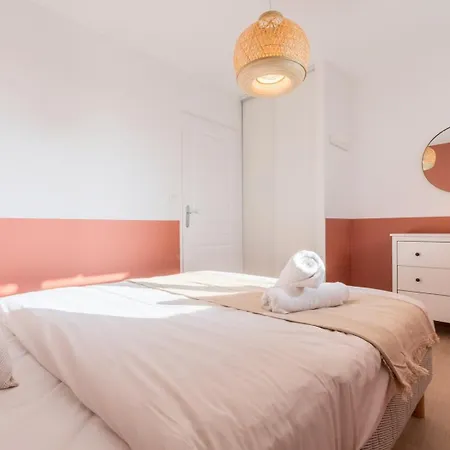 Spacious With Parking And Balcony! Апартаменты