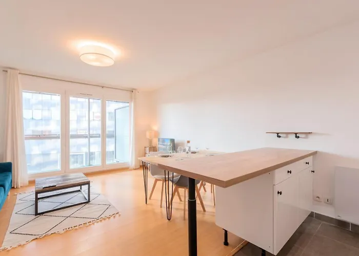 Spacious With Parking And Balcony! *