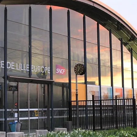 Appartement Spacious With Parking And Balcony! *